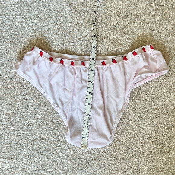 Baby Pink Panties with Strawberry Trim – Size XS 🍓 - Picture 4 of 5